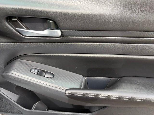 Nissan Altima  2024