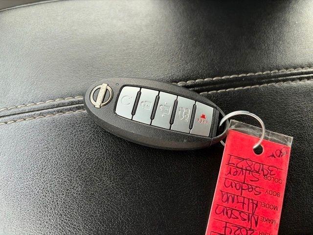 Nissan Altima  2024