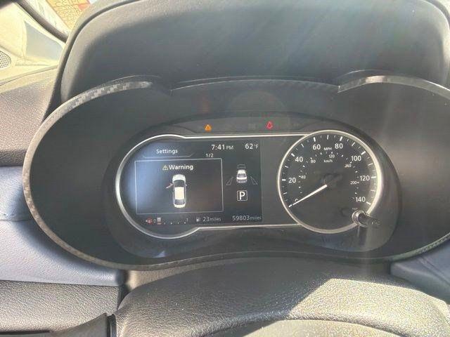 Nissan Versa  2023