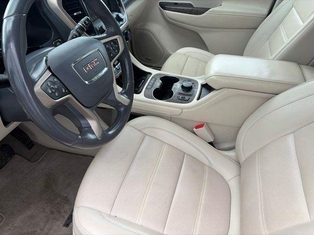 GMC Acadia  2021