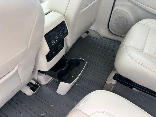 GMC Acadia  2021