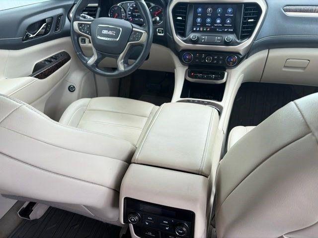 GMC Acadia  2021