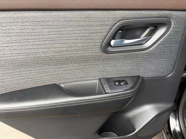 Nissan Rogue  2023