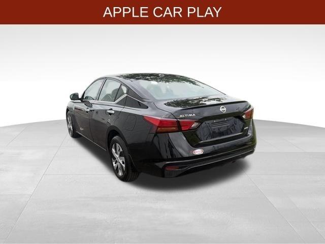 Nissan Altima  2020