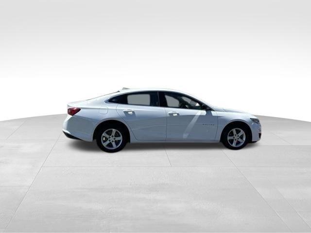 Chevrolet Malibu  2023