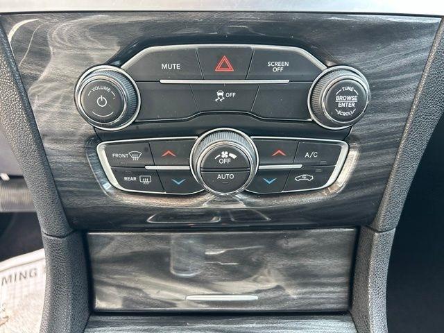 Chrysler 300  2022