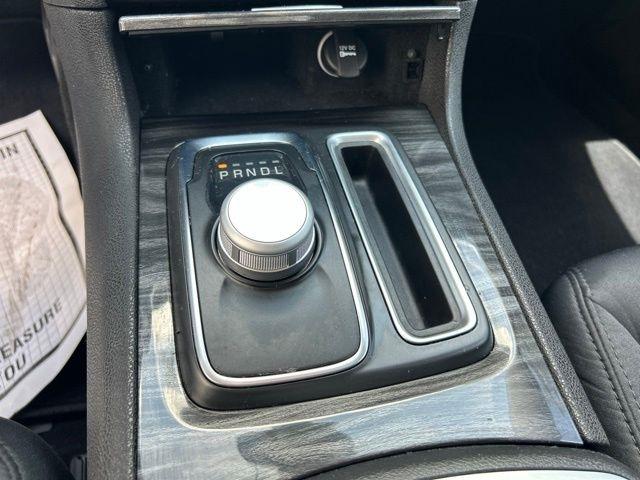 Chrysler 300  2022