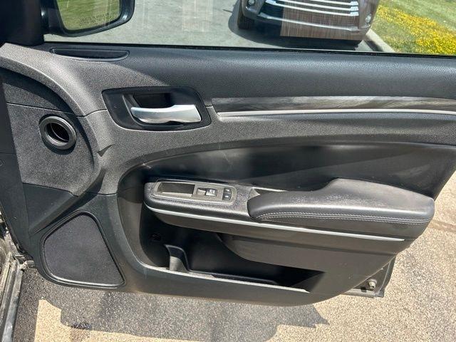 Chrysler 300  2022