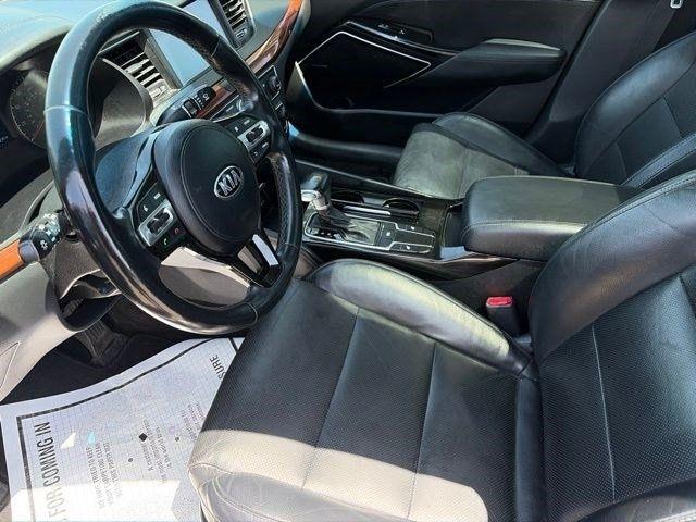 Kia Cadenza  2017