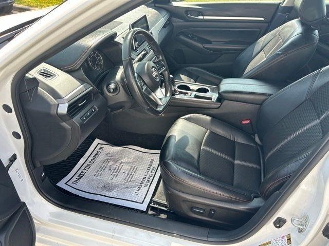 Nissan Altima  2024