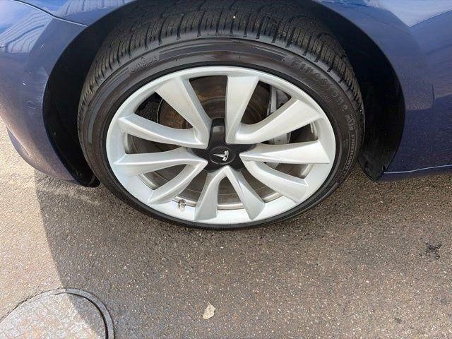 Tesla Model 3  2018