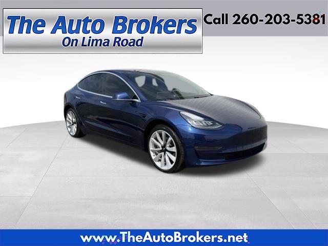 Tesla Model 3  2018