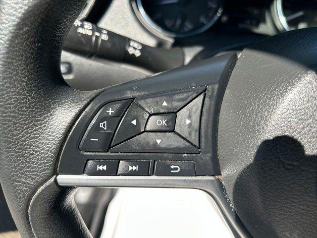 Nissan Rogue  2020