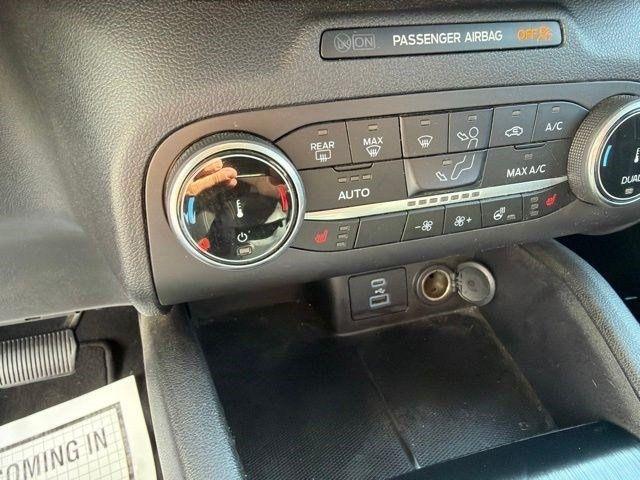 Ford Escape  2023