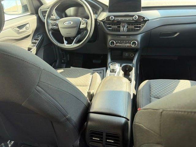 Ford Escape  2023