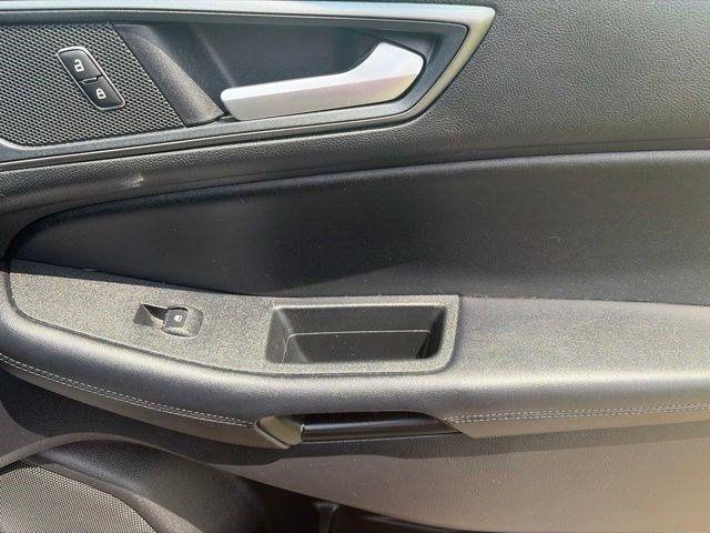 Ford Edge  2020