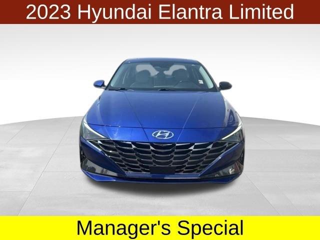 Hyundai Elantra  2023