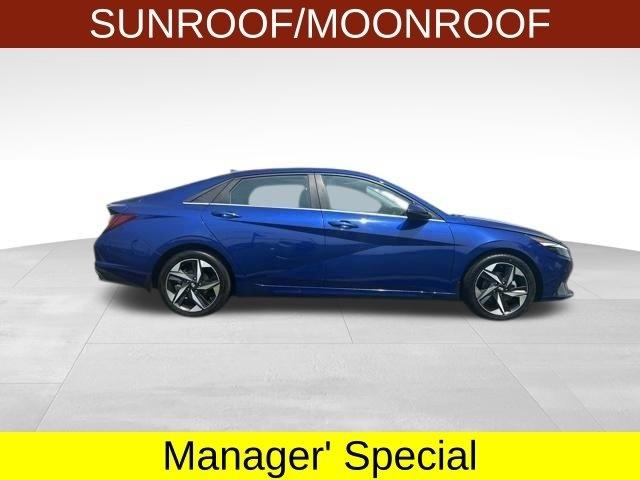Hyundai Elantra  2023
