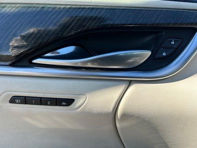Cadillac XTS  2016