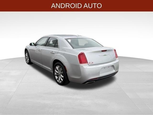 Chrysler 300  2021
