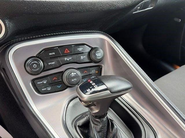 Dodge Challenger  2021