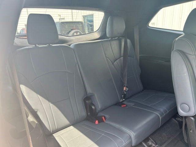 Buick Enclave  2022
