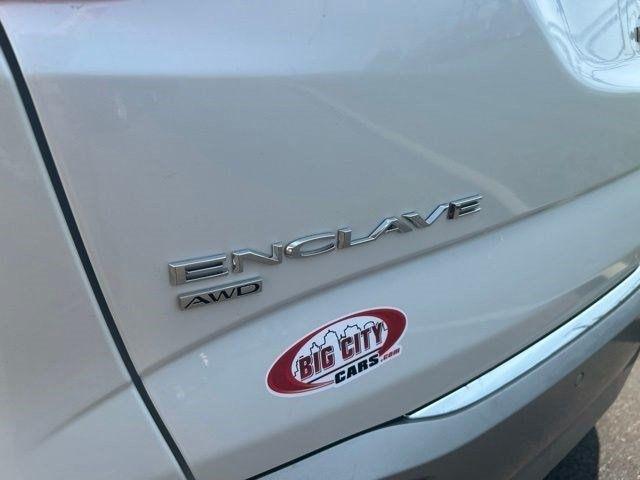 Buick Enclave  2022