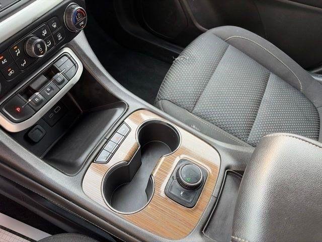 GMC Acadia  2023