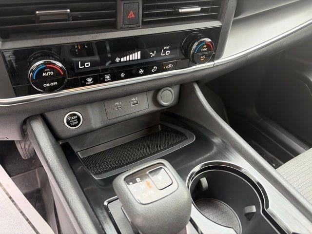 Nissan Rogue  2023