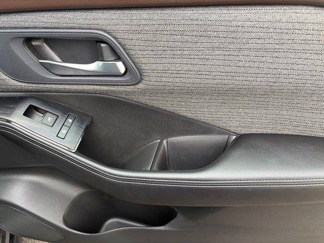 Nissan Rogue  2023