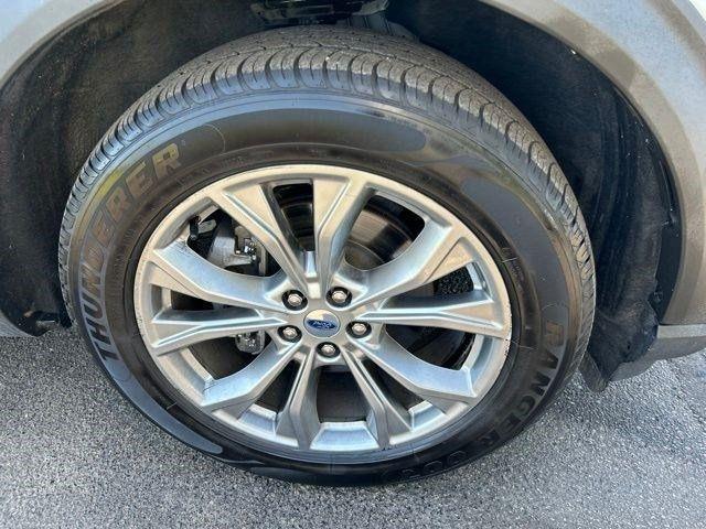 Ford Explorer  2021