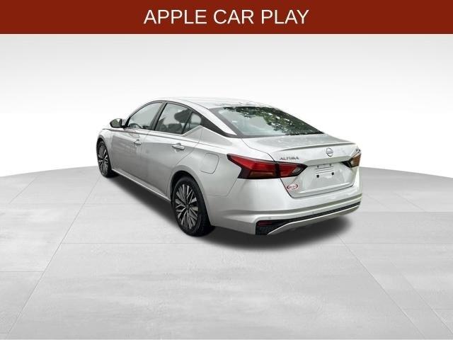 Nissan Altima  2024