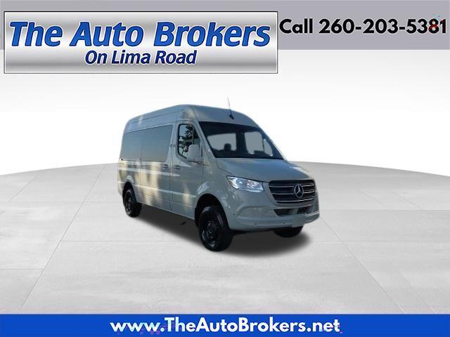 Mercedes-Benz Sprinter Van  2022