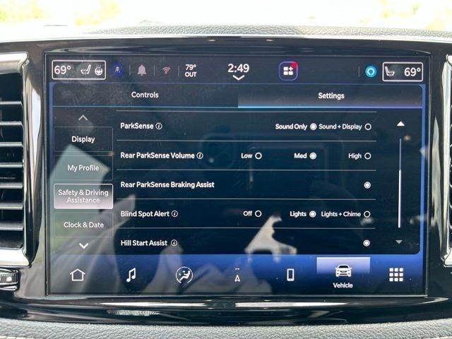 Chrysler Pacifica  2023