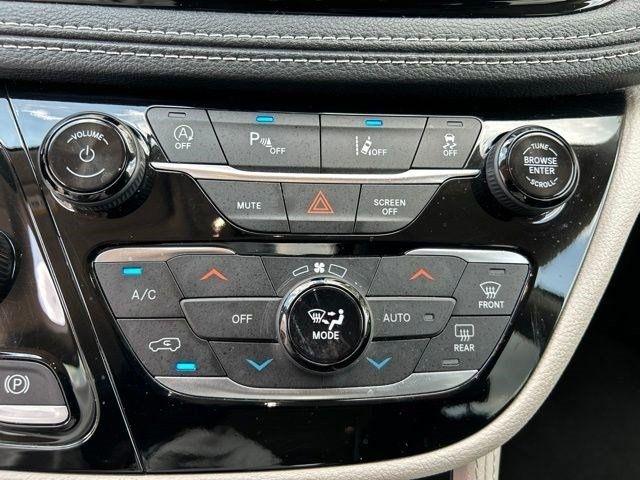Chrysler Pacifica  2023