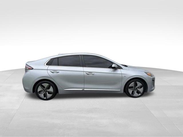Hyundai Ioniq Hybrid  2020