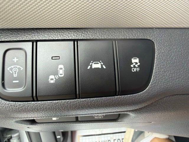 Hyundai Ioniq Hybrid  2020