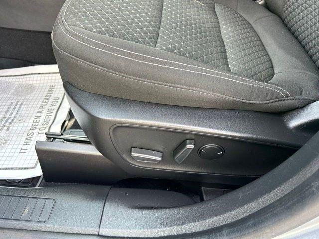 Ford Escape  2023