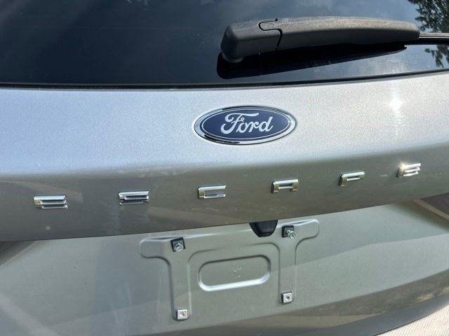 Ford Escape  2023