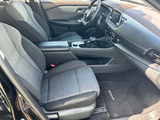 Nissan Rogue  2021