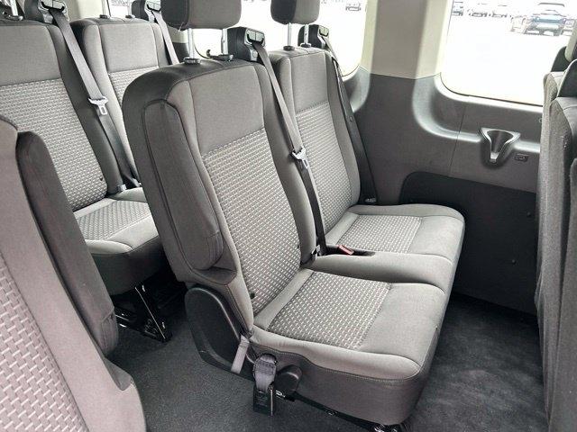Ford Transit Passenger Wagon  2026