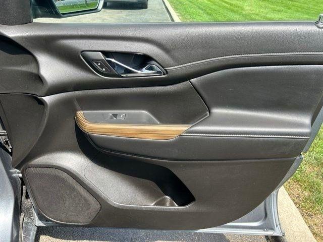 GMC Acadia  2021