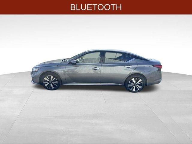 Nissan Altima  2021
