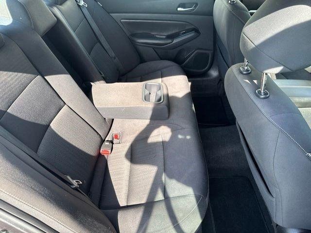 Nissan Altima  2021