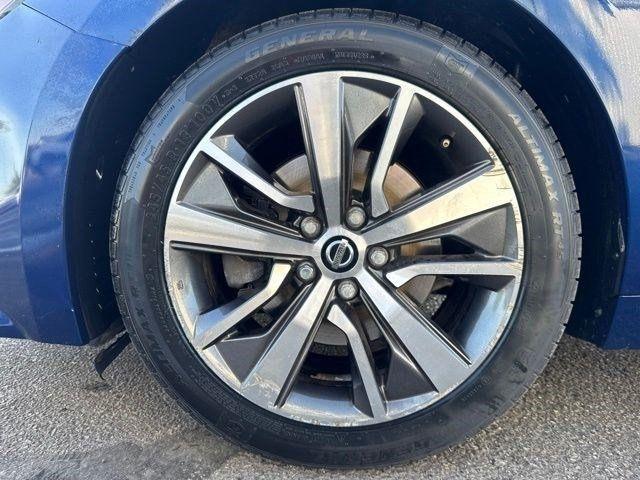 Nissan Maxima  2019