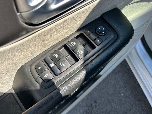 Chrysler Pacifica  2024