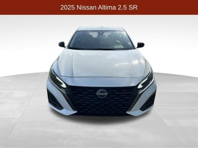 Nissan Altima  2025