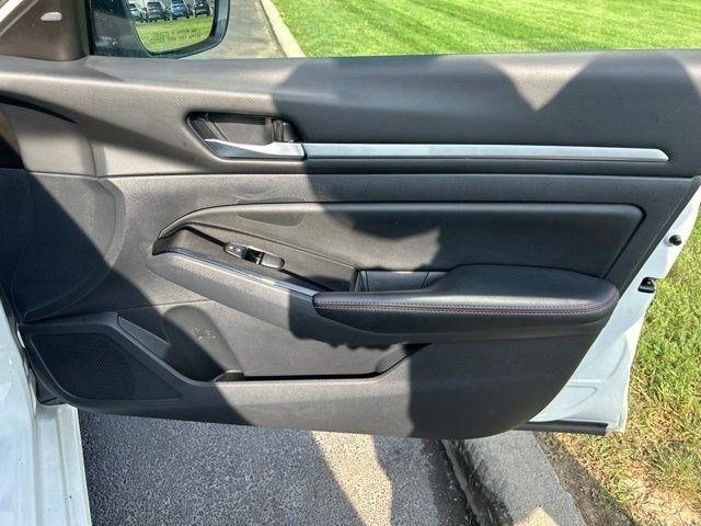 Nissan Altima  2025