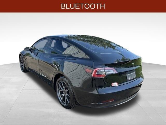 Tesla Model 3  2023