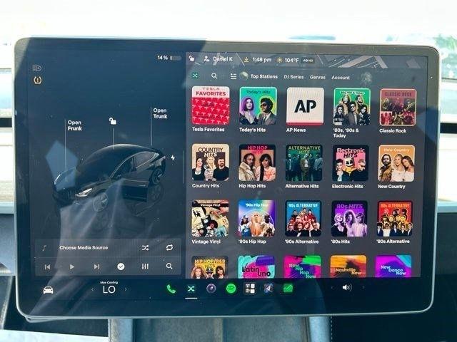 Tesla Model 3  2023